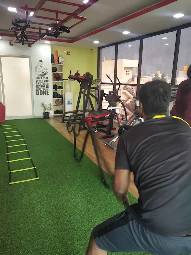 Customer_pose_workout_2